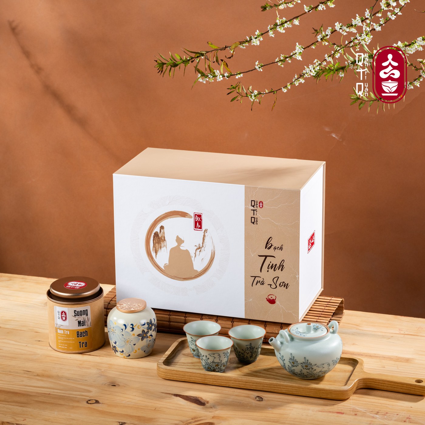 Bộ Bạch Tịnh Trà Sơn — Sương Mai Bạch Trà + ấm chén hoa cúc, nghi lễ Độc Ẩm